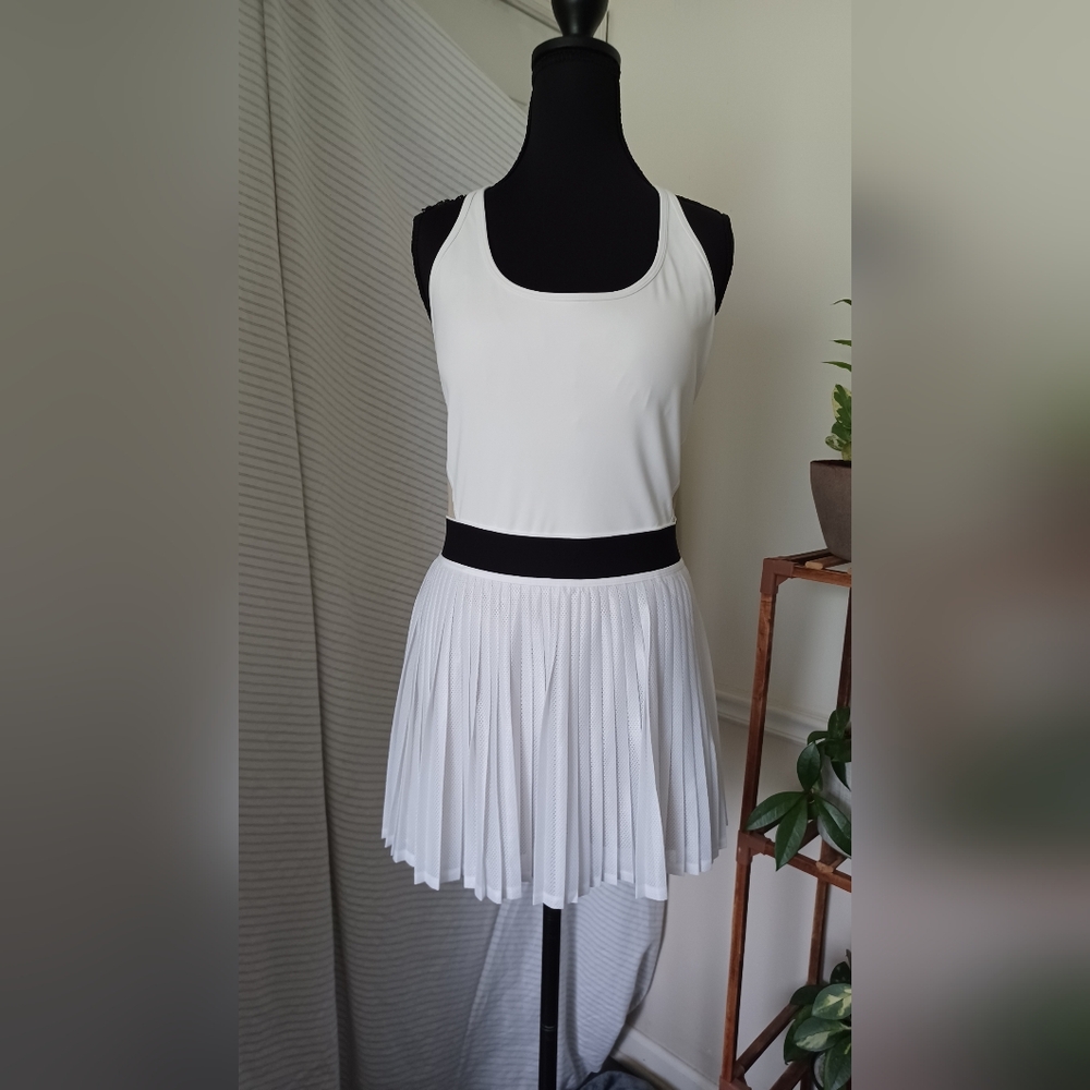 NWT Athleta Bright White/Abalone Power Serve Tank Dress Size Medium